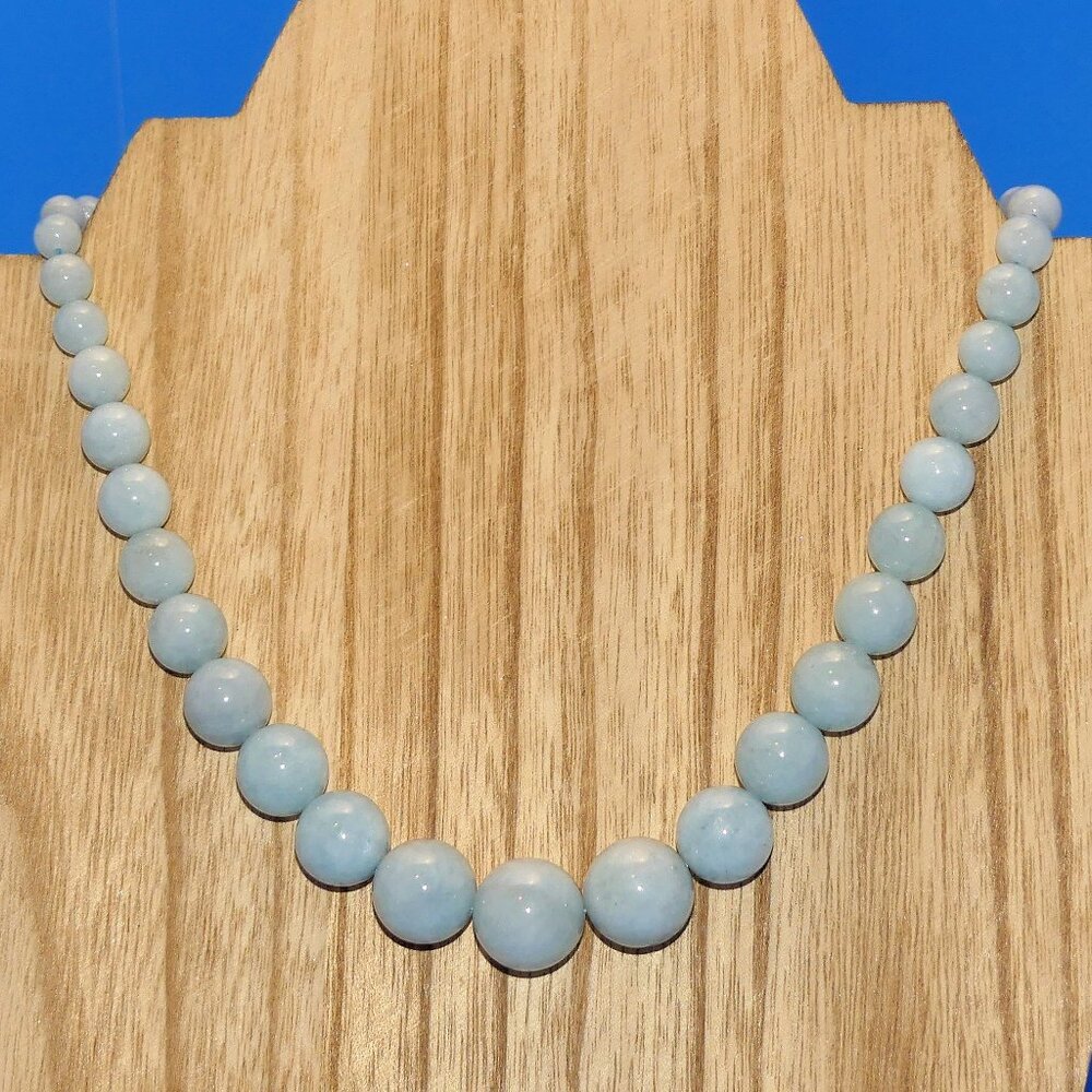 Vintage Graduated Aquamarine Beaded Necklace 14k Gold Marked 585 Clasp